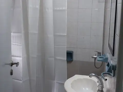 Av Acoyte 900, Piso 2