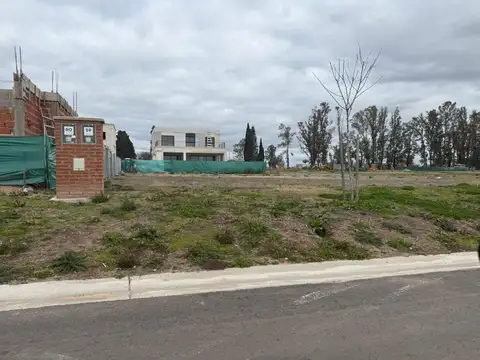 Lote en VENTA barrio Santa Sofía, Pilar del Este