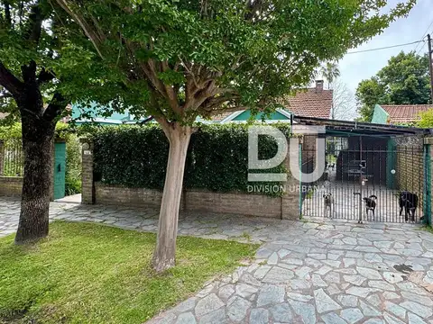 Casa 4 ambientes con 3 baños