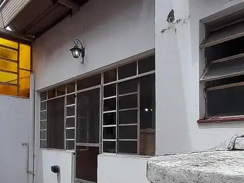 V.Ballester- CENTRO- P.H. 3 AMB.PATIO Y TERRAZA Y Y