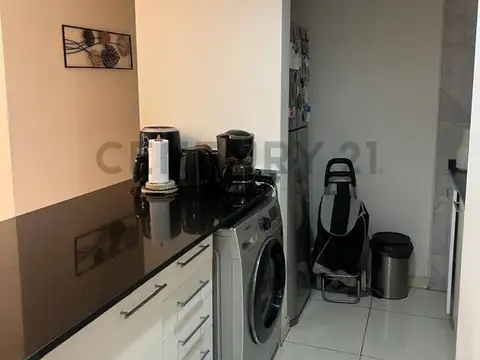 Departamento 4 ambientes con 2 baños