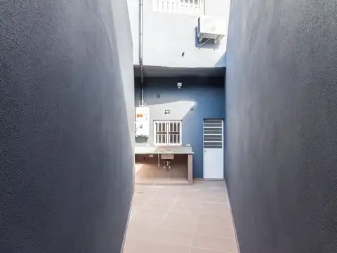 HERMOSO DEPARTAMENTO 3 AMB DUPLEX CON PATIO