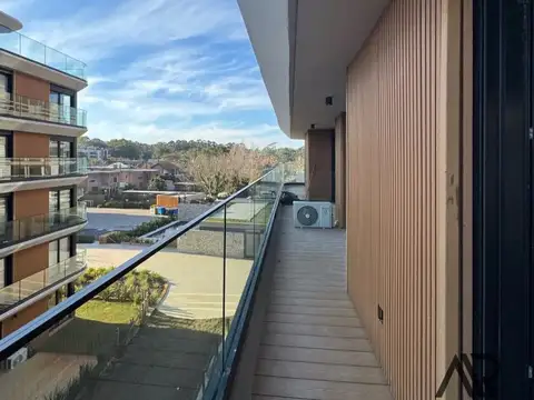 Apartamento en alquiler c/ cochera en Barra de Carrasco