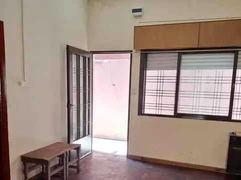 Depto Tipo Casa 2 ambientes con 1 baño