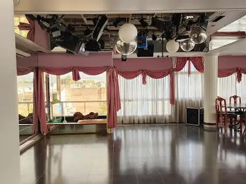 Local en Venta 25 años