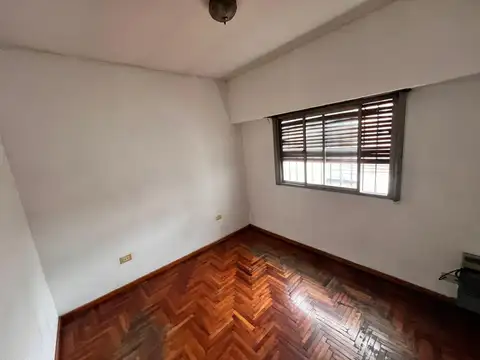 Casa en Alquiler con 1 cochera