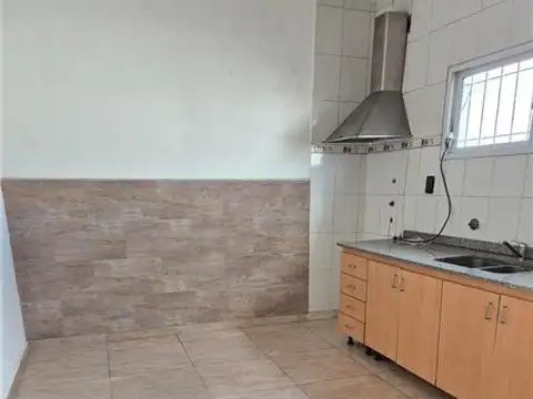 Depto Tipo Casa en Venta 40 años