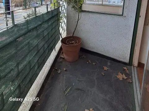 Depto Tipo Casa 3 ambientes con 2 baños