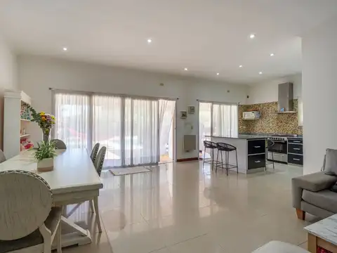 CASA QUINTA 5 AMB VENTA FRANCISCO ALVAREZ GORRITI