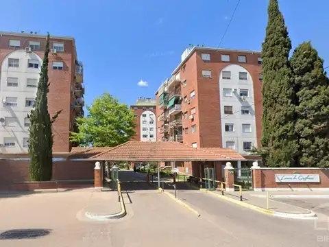 Departamento 4 ambientes en venta - APTO CREDITO -  Ezpeleta Este