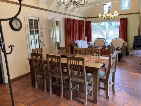 Hermosa casa para 6 con pileta climatizada