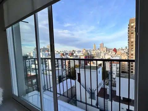 1 Ambiente con balcón.