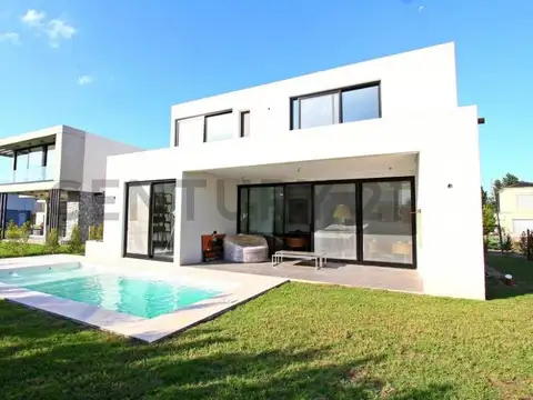 Casa en Alquiler de 5 dormitorios