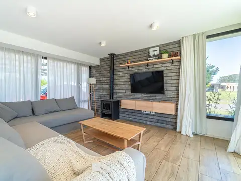 Casa en Alquiler en Mar Del Plata, USD 1.900