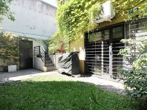 Depto Tipo Casa 5 ambientes con 2 baños