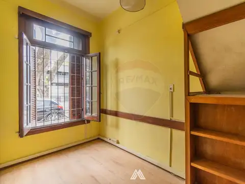 Casa en Alquiler con 1 cochera