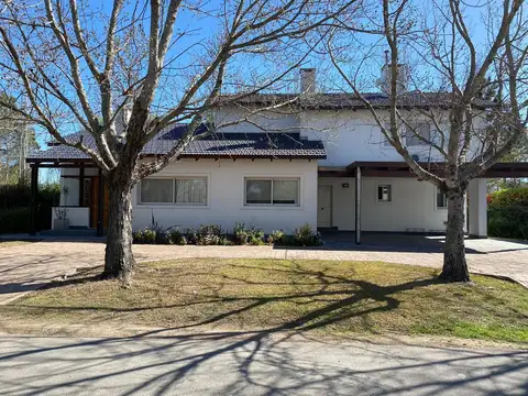 Casa en Venta en Aldea, USD 760.000