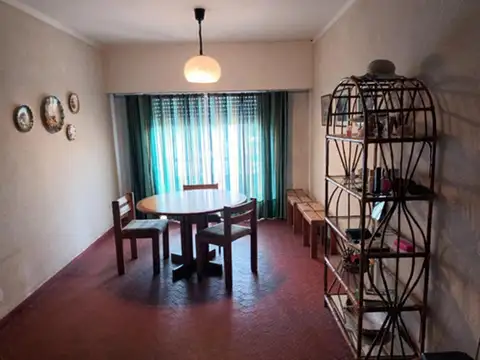 Hipólito Yrigoyen 400, Mar De Ajó, Provincia De Buenos Aires, Argentina