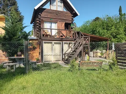 VENTA CASA DUPLEX CON PILETA VISTA AL RIO OLIVEROS