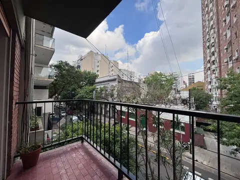 2 AMB FTE C/BALCON - COCINA REFACCIONADA