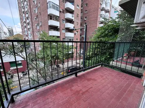 Julián Álvarez 2300, Piso 2