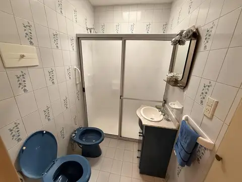 Casa en Alberdi Dos Dormitorios con Cochera y Patio