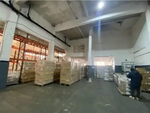 Galpon en Alquiler en Carapachay, USD 21.897