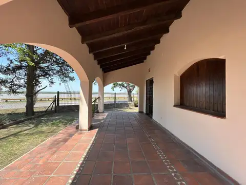 Casa con vista al Rio Paraná