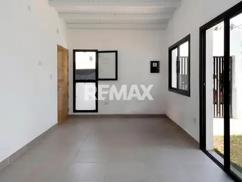 Zona Norte. B° Universidad Católica. Mza 556. Casa 100