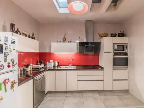 Casa 4 ambientes con 3 baños