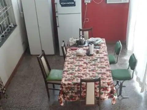 Casa en Venta en Isidro Casanova, USD 145.000