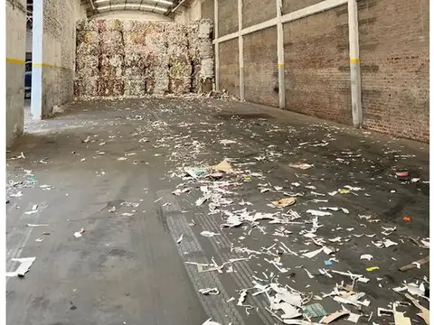 Galpon en Alquiler 17  mts Frente