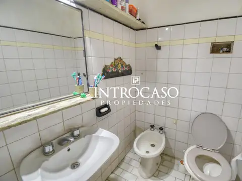 Depto Tipo Casa 3 ambientes con 2 baños