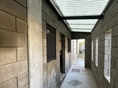 Galpon en Venta 25  mts Fondo