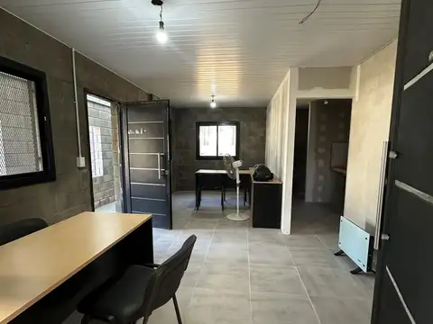 Deposito 300m² sobre 500m² de terreno, Victor Maro, Escobar.