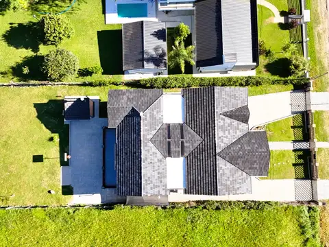 CASA PREMIUM A LA VENTA - VISTA A LAS SIERRAS - GAS NATURAL- CALAMUCHITA. Cód (1501)