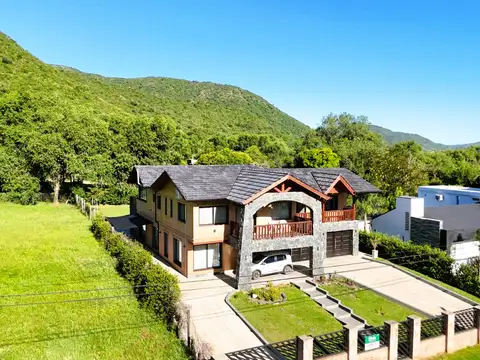 Casa en Venta de 5 dormitorios