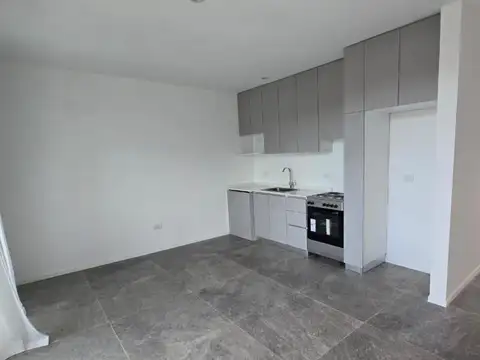 Departamento en Alquiler en Saravi Village, $ 780.000