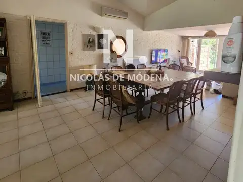 Casa 4 ambientes con 3 baños
