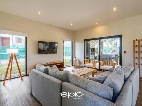 Casa en venta en Costa Esmeralda con Piscina y vista al campo de polo