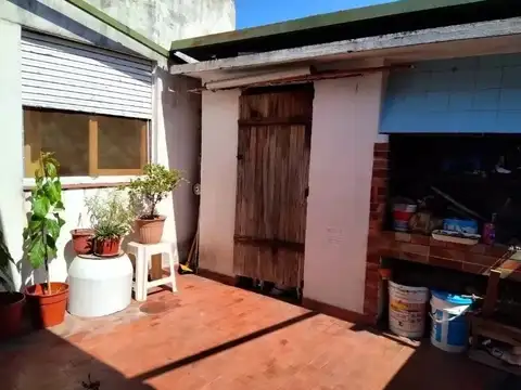 Depto Tipo Casa 4 ambientes con 2 baños