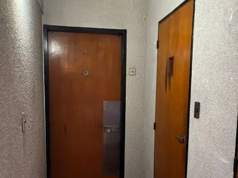 Avenida Rivadavia 100, Piso 5