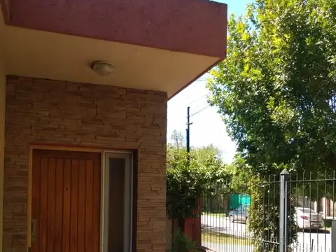 Casa centrica en venta, Marcos Paz.