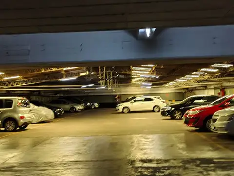 Cochera AMPLIA Cubierta Almagro 2do PISO VENTA