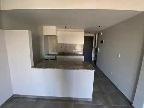 Asamblea 4000, Piso 5