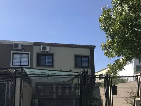 Tiglio nº 1193 e/Vidal y Arenales