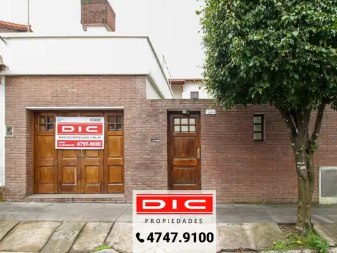 Casa 3 dormitorios Venta - Villa Martelli