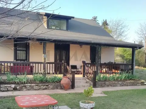 En venta Casa amplia + Depto de 1 dormitorio