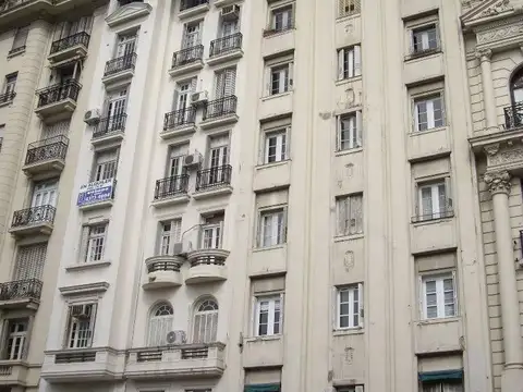 San Martín  al 1100