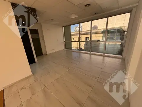 Local en Alquiler en San Fernando Vias  /  Centro, $ 1.500.000